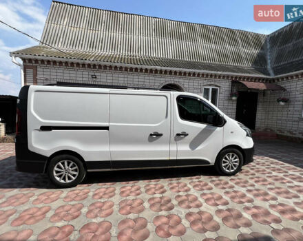 Белый Рено Трафик, объемом двигателя 2 л и пробегом 206 тыс. км за 18300 $, фото 12 на Automoto.ua