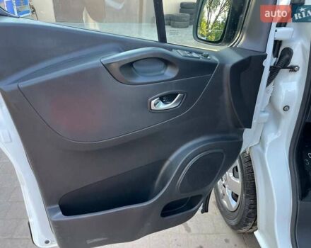 Белый Рено Трафик, объемом двигателя 2 л и пробегом 264 тыс. км за 15900 $, фото 15 на Automoto.ua