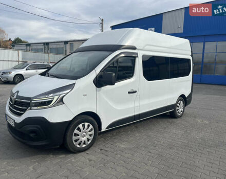 Білий Рено Трафік, об'ємом двигуна 2 л та пробігом 203 тис. км за 28000 $, фото 1 на Automoto.ua