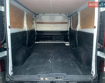 Белый Рено Трафик, объемом двигателя 2 л и пробегом 207 тыс. км за 18790 $, фото 14 на Automoto.ua