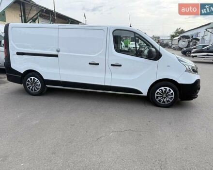 Белый Рено Трафик, объемом двигателя 2 л и пробегом 162 тыс. км за 17900 $, фото 6 на Automoto.ua