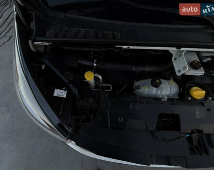 Белый Рено Трафик, объемом двигателя 2 л и пробегом 250 тыс. км за 20999 $, фото 12 на Automoto.ua