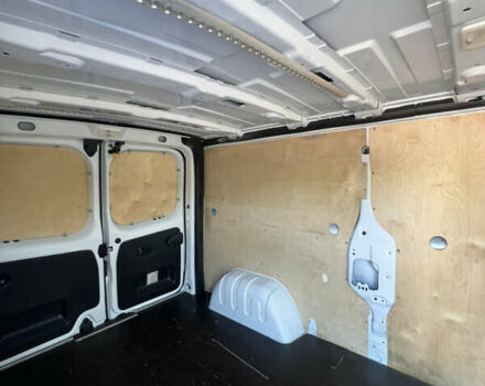 Белый Рено Трафик, объемом двигателя 0 л и пробегом 261 тыс. км за 17800 $, фото 18 на Automoto.ua