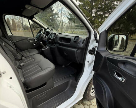 Белый Рено Трафик, объемом двигателя 2 л и пробегом 261 тыс. км за 22000 $, фото 43 на Automoto.ua