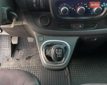 Белый Рено Трафик, объемом двигателя 2 л и пробегом 207 тыс. км за 18790 $, фото 22 на Automoto.ua