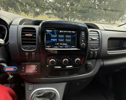 Белый Рено Трафик, объемом двигателя 2 л и пробегом 261 тыс. км за 22000 $, фото 55 на Automoto.ua