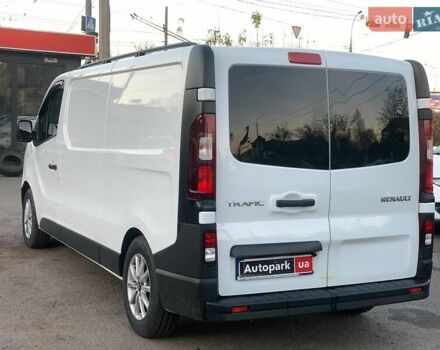 Белый Рено Трафик, объемом двигателя 2 л и пробегом 207 тыс. км за 18790 $, фото 6 на Automoto.ua