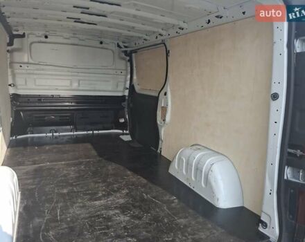 Белый Рено Трафик, объемом двигателя 1.6 л и пробегом 206 тыс. км за 15900 $, фото 33 на Automoto.ua
