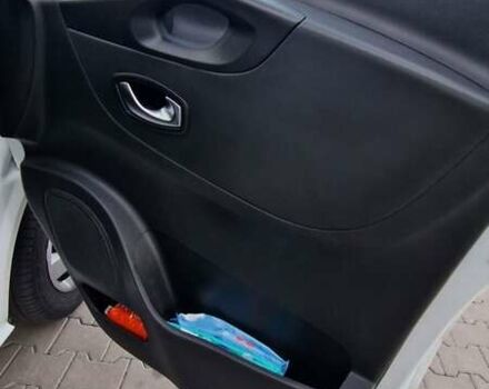 Білий Рено Трафік, об'ємом двигуна 2 л та пробігом 240 тис. км за 20999 $, фото 32 на Automoto.ua