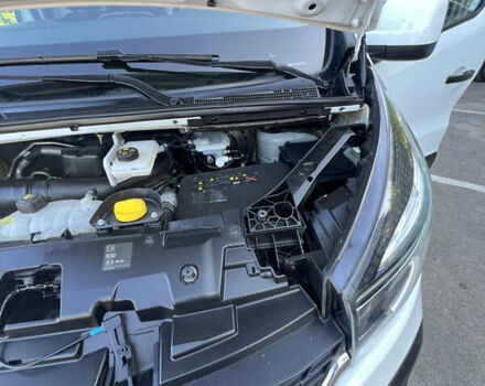 Белый Рено Трафик, объемом двигателя 0 л и пробегом 261 тыс. км за 17800 $, фото 23 на Automoto.ua