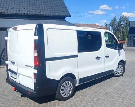 Белый Рено Трафик, объемом двигателя 2 л и пробегом 60 тыс. км за 22500 $, фото 2 на Automoto.ua