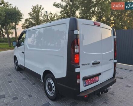 Белый Рено Трафик, объемом двигателя 2 л и пробегом 117 тыс. км за 17400 $, фото 4 на Automoto.ua