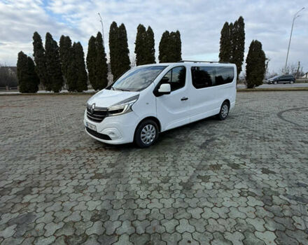 Белый Рено Трафик, объемом двигателя 2 л и пробегом 261 тыс. км за 22000 $, фото 2 на Automoto.ua