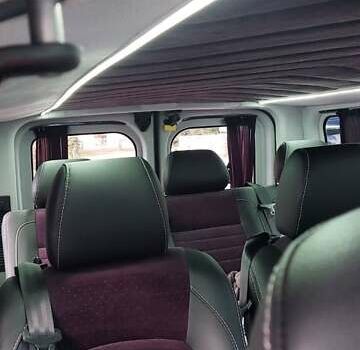 Белый Рено Трафик, объемом двигателя 2 л и пробегом 90 тыс. км за 26800 $, фото 10 на Automoto.ua