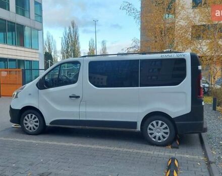 Белый Рено Трафик, объемом двигателя 2 л и пробегом 200 тыс. км за 26999 $, фото 2 на Automoto.ua