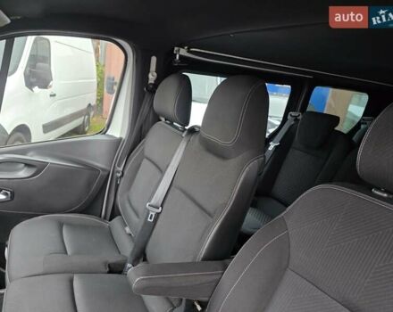 Белый Рено Трафик, объемом двигателя 2 л и пробегом 177 тыс. км за 24500 $, фото 21 на Automoto.ua