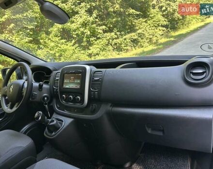 Белый Рено Трафик, объемом двигателя 2 л и пробегом 188 тыс. км за 18200 $, фото 5 на Automoto.ua