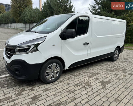 Белый Рено Трафик, объемом двигателя 2 л и пробегом 143 тыс. км за 16700 $, фото 3 на Automoto.ua