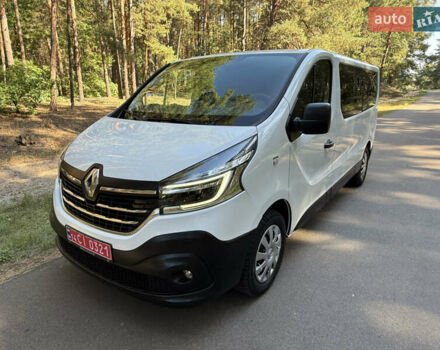 Белый Рено Трафик, объемом двигателя 2 л и пробегом 225 тыс. км за 27800 $, фото 5 на Automoto.ua