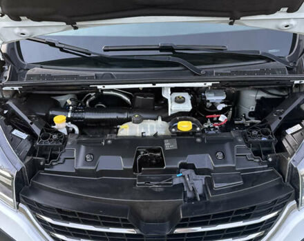 Белый Рено Трафик, объемом двигателя 2 л и пробегом 140 тыс. км за 18700 $, фото 35 на Automoto.ua