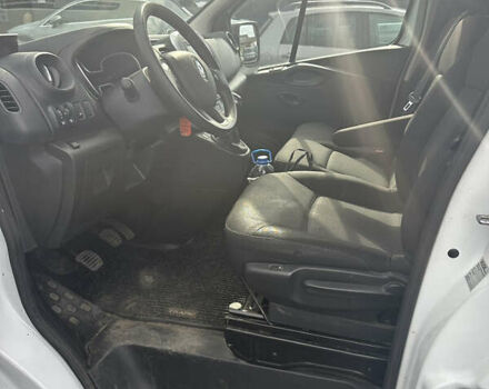 Білий Рено Трафік, об'ємом двигуна 2 л та пробігом 149 тис. км за 19000 $, фото 6 на Automoto.ua