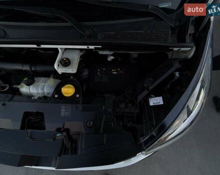 Белый Рено Трафик, объемом двигателя 2 л и пробегом 250 тыс. км за 20999 $, фото 11 на Automoto.ua