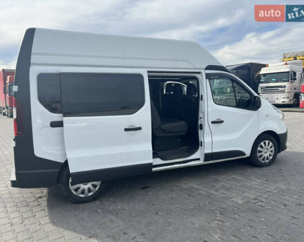 Білий Рено Трафік, об'ємом двигуна 2 л та пробігом 203 тис. км за 28000 $, фото 12 на Automoto.ua