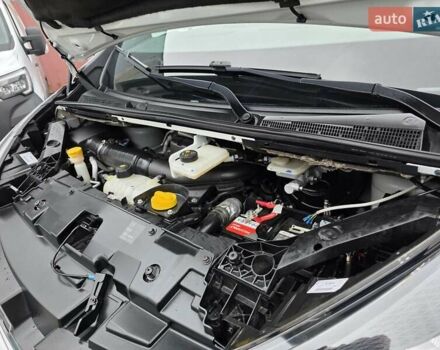 Белый Рено Трафик, объемом двигателя 2 л и пробегом 177 тыс. км за 24500 $, фото 48 на Automoto.ua