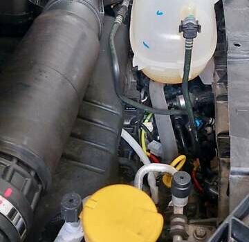 Белый Рено Трафик, объемом двигателя 2 л и пробегом 90 тыс. км за 26800 $, фото 4 на Automoto.ua