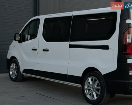Белый Рено Трафик, объемом двигателя 2 л и пробегом 250 тыс. км за 20999 $, фото 49 на Automoto.ua