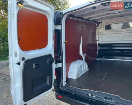 Белый Рено Трафик, объемом двигателя 2 л и пробегом 264 тыс. км за 15900 $, фото 16 на Automoto.ua