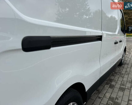 Белый Рено Трафик, объемом двигателя 2 л и пробегом 143 тыс. км за 16700 $, фото 8 на Automoto.ua