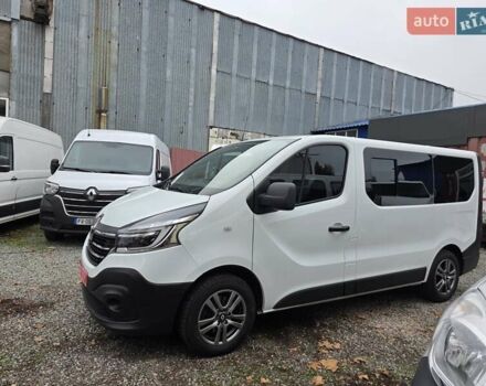 Белый Рено Трафик, объемом двигателя 2 л и пробегом 177 тыс. км за 24500 $, фото 1 на Automoto.ua