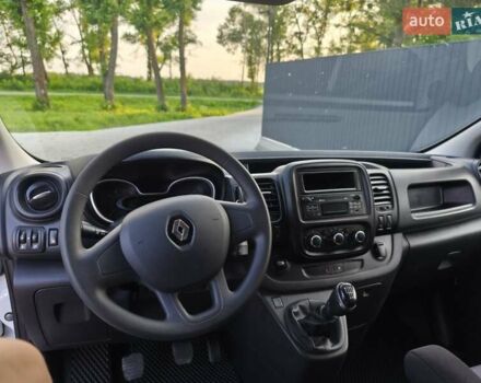 Белый Рено Трафик, объемом двигателя 2 л и пробегом 117 тыс. км за 17400 $, фото 21 на Automoto.ua