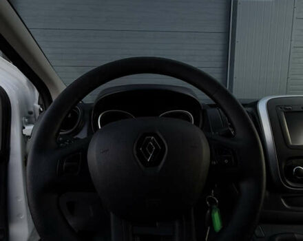 Белый Рено Трафик, объемом двигателя 2 л и пробегом 250 тыс. км за 20999 $, фото 41 на Automoto.ua