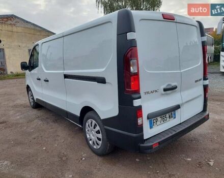 Белый Рено Трафик, объемом двигателя 2 л и пробегом 157 тыс. км за 17200 $, фото 7 на Automoto.ua