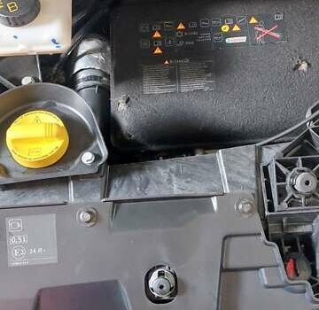 Белый Рено Трафик, объемом двигателя 2 л и пробегом 90 тыс. км за 26800 $, фото 9 на Automoto.ua