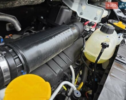 Белый Рено Трафик, объемом двигателя 2 л и пробегом 177 тыс. км за 24500 $, фото 44 на Automoto.ua