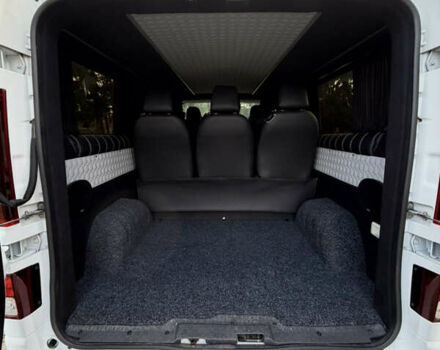 Белый Рено Трафик, объемом двигателя 2 л и пробегом 261 тыс. км за 22000 $, фото 23 на Automoto.ua