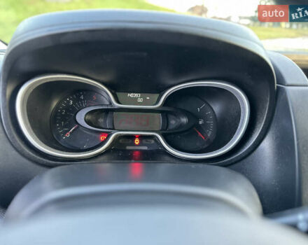 Белый Рено Трафик, объемом двигателя 2 л и пробегом 140 тыс. км за 18700 $, фото 26 на Automoto.ua