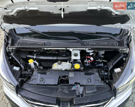 Белый Рено Трафик, объемом двигателя 2 л и пробегом 140 тыс. км за 18700 $, фото 36 на Automoto.ua