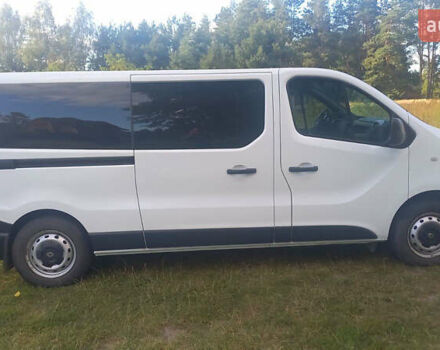Белый Рено Трафик, объемом двигателя 1.6 л и пробегом 78 тыс. км за 27000 $, фото 2 на Automoto.ua