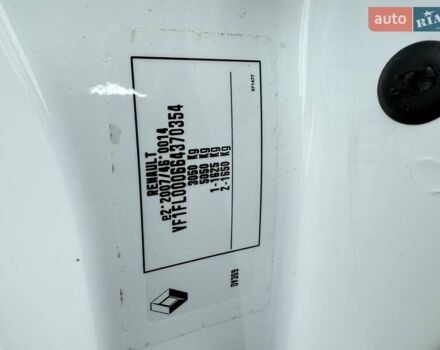 Белый Рено Трафик, объемом двигателя 2 л и пробегом 162 тыс. км за 17900 $, фото 46 на Automoto.ua