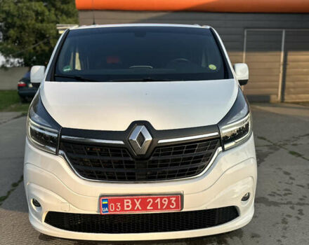 Білий Рено Трафік, об'ємом двигуна 2 л та пробігом 230 тис. км за 25500 $, фото 1 на Automoto.ua