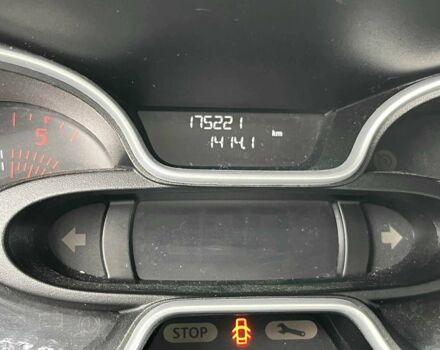 Білий Рено Трафік, об'ємом двигуна 2 л та пробігом 176 тис. км за 16710 $, фото 16 на Automoto.ua
