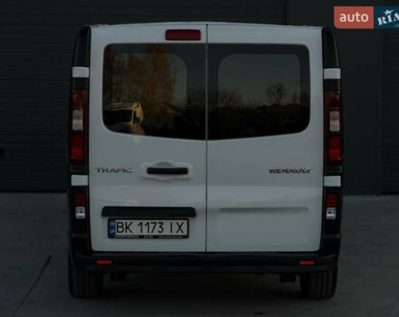 Белый Рено Трафик, объемом двигателя 2 л и пробегом 250 тыс. км за 20999 $, фото 26 на Automoto.ua