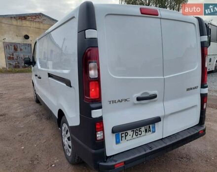 Белый Рено Трафик, объемом двигателя 2 л и пробегом 157 тыс. км за 17200 $, фото 8 на Automoto.ua