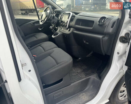 Білий Рено Трафік, об'ємом двигуна 2 л та пробігом 203 тис. км за 28000 $, фото 23 на Automoto.ua