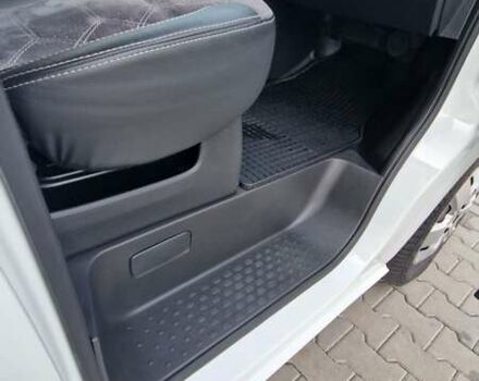 Білий Рено Трафік, об'ємом двигуна 2 л та пробігом 240 тис. км за 23300 $, фото 39 на Automoto.ua