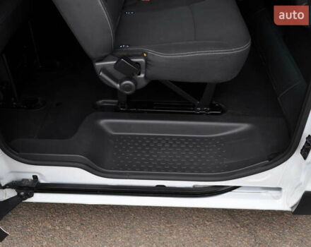 Белый Рено Трафик, объемом двигателя 2 л и пробегом 160 тыс. км за 32500 $, фото 114 на Automoto.ua